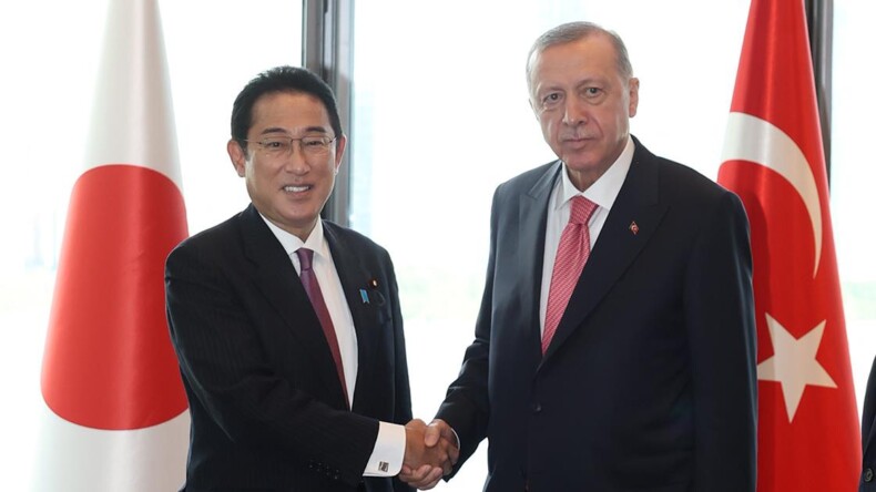 Cumhurbaşkanı Erdoğan Japonya Başbakanı Kişida’yı kabul etti