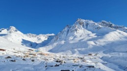 Rize’nin yüksek kesimlerine kar yağdı