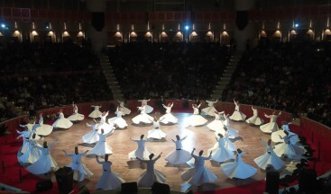 Mevlana Celaleddin-i Rumi, vefatının 749’uncu yılında törenlerle anılıyor