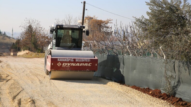 ÇAMLIYAYLA MAHALLESİ YENİ YOLLARLA GELİŞİYOR