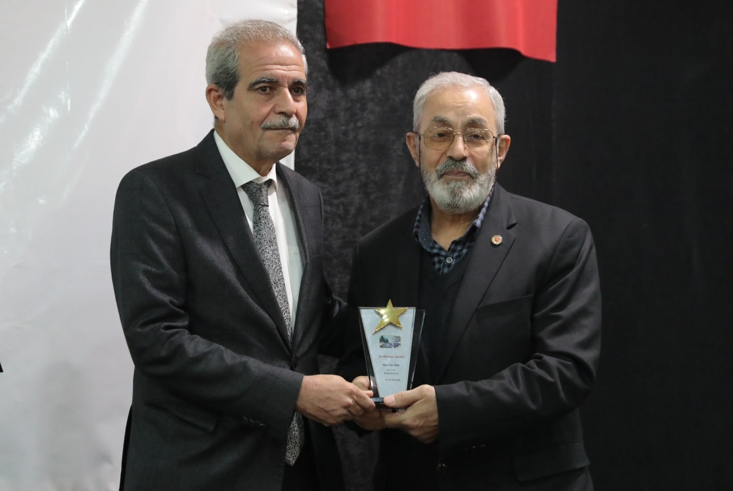 Usta Gazetecilere Vefa Ödülü (1)