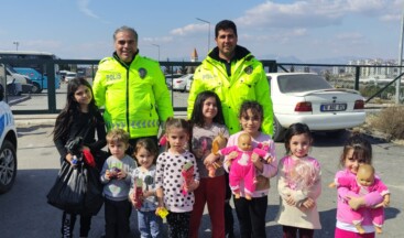 Polis durmadan yorulmadan vatandışın hizmetinde..