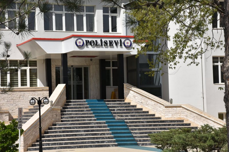 merdiven_yakin