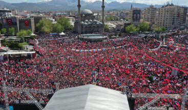 “Türkiye’yi dünyanın en büyük 10 ekonomisinden biri yapana kadar durmadan çalışacağız”