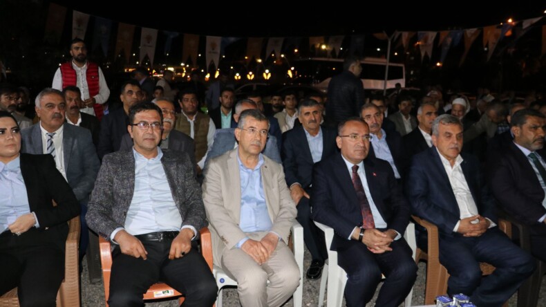 CHP VE İYİ PARTİ’DEN AK PARTİ’YE GEÇTİLER