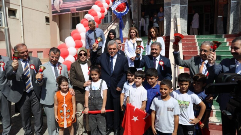 Başkan Beyazgül, ‘’Öğrencilerin Heyecanına Ortak Olduk’’