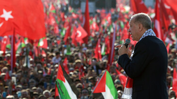 “Gazze, sadece orada hayata tutunma mücadelesi verenlerin değil, hepimizin meselesidir”