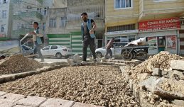 EYYÜBİYE’DE DOKUZ MAHALLEDE SOKAK YENİLEME ÇALIŞMASI