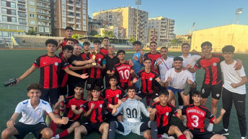 KARAKÖPRÜ BELEDİYESPOR U-17 TAKIMI BÖLGE ŞAMPİYONU OLDU