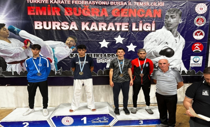 KARATE ŞAMPİYONLARI YİNE EYYÜBİYE’DEN