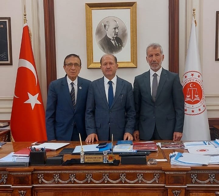 ADALAT BAKAN YARDIMCISI RAMAZAN CAN