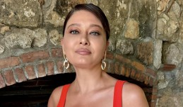 Oyuncu Nurgül Yeşilçay Suudi Arabistan’daki festivale katıldı! Kırmızı elbisesine yorum yağdı