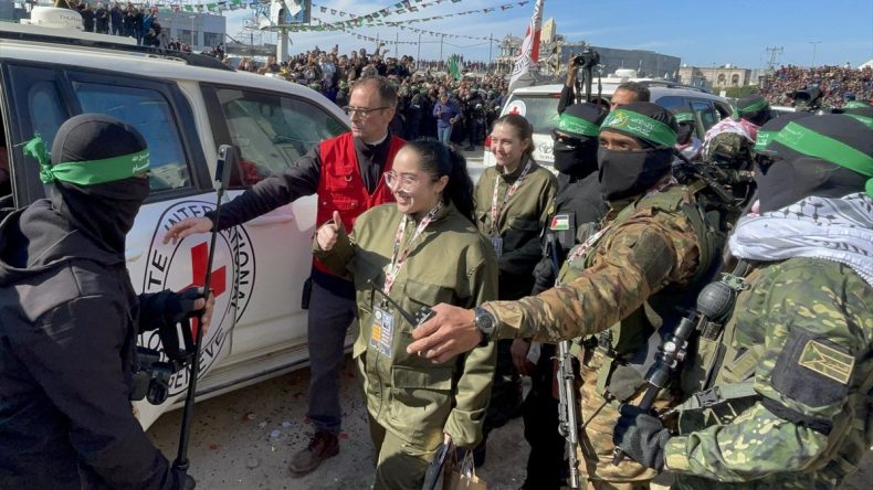 200 Filistinli mahkum özgürlüğüne kavuştu