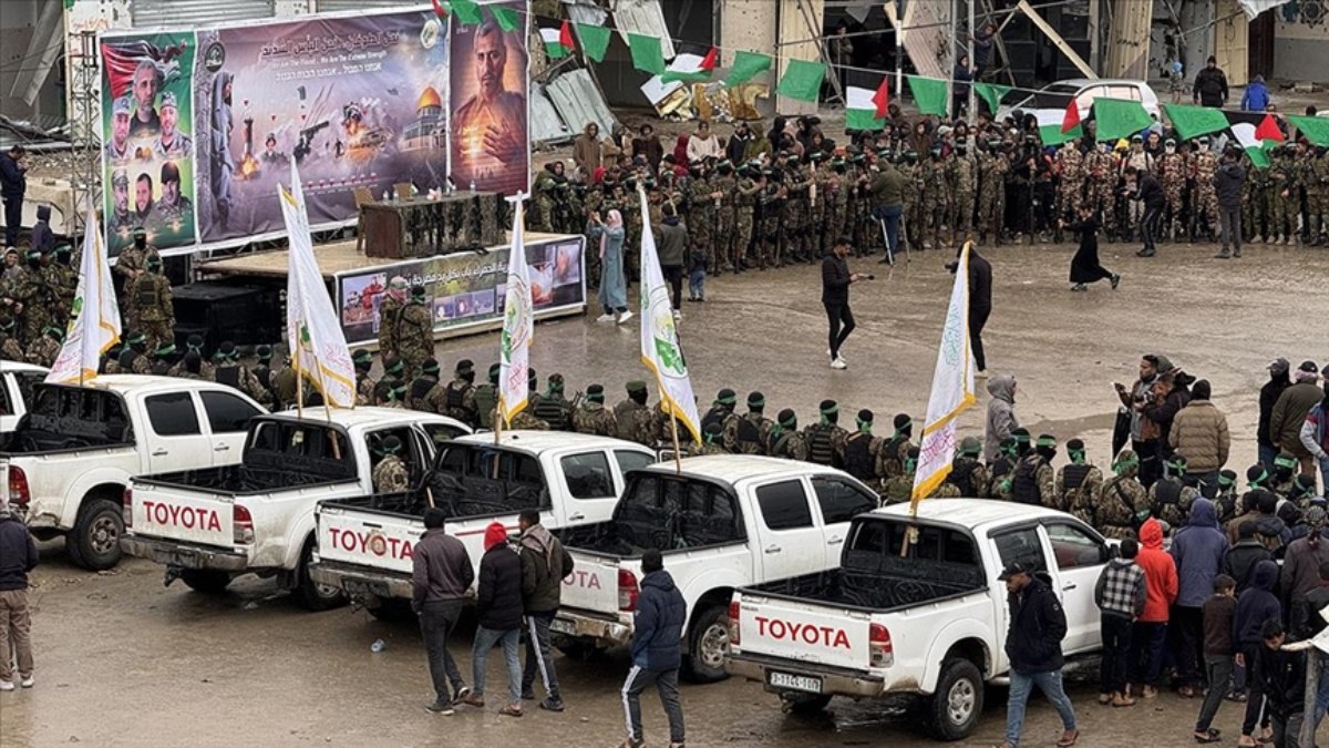 Gazze'den naaşı alınan esirin ailesinden 'hükümet temsilcisi' tepkisi