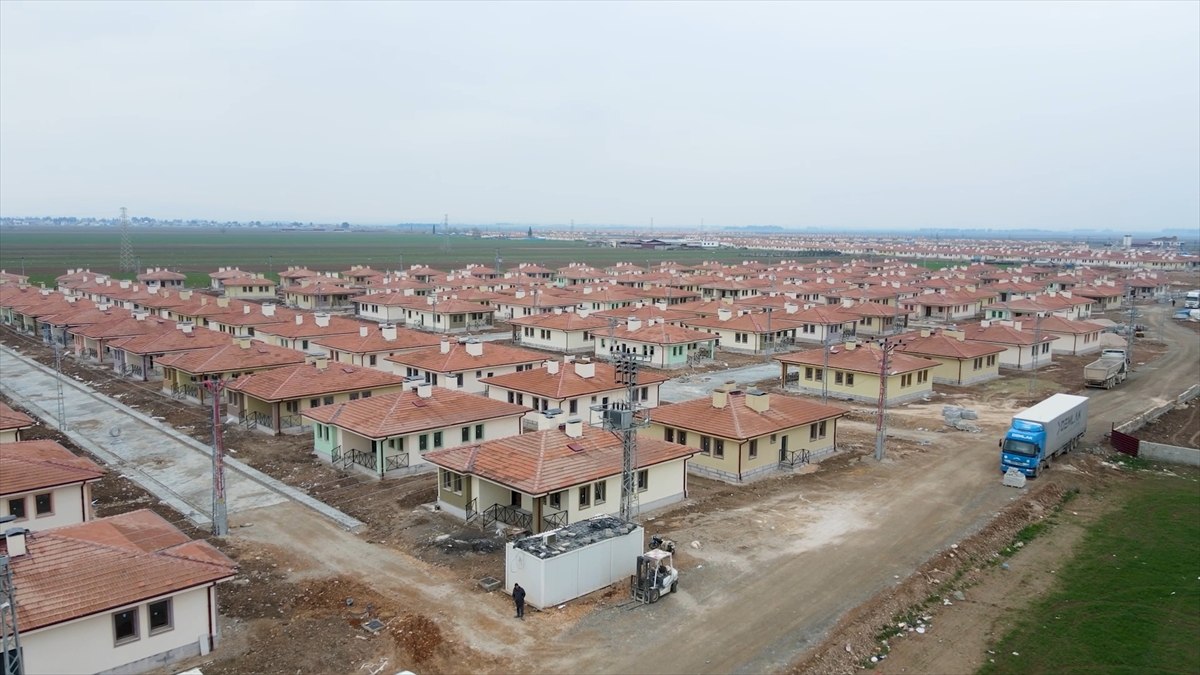 Hatay'da Türkiye'nin ilk kırsal uydu kenti inşa edildi