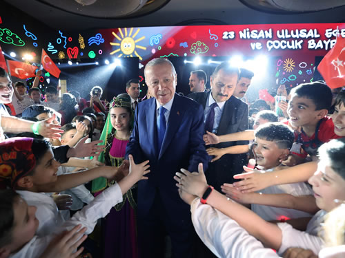 2025-04-23-23Nisan-Senlik