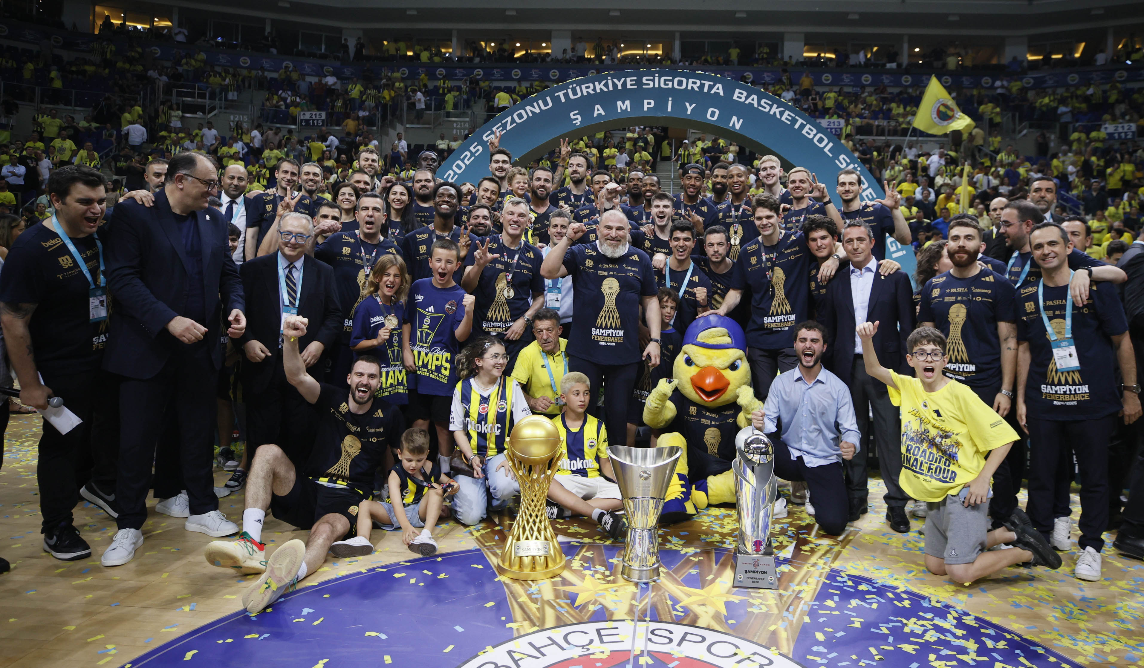 ŞAMPİYON FENERBAHÇE