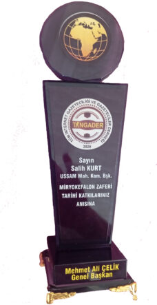 KASSAK - USSAM Komisyonları Başkanına ödül