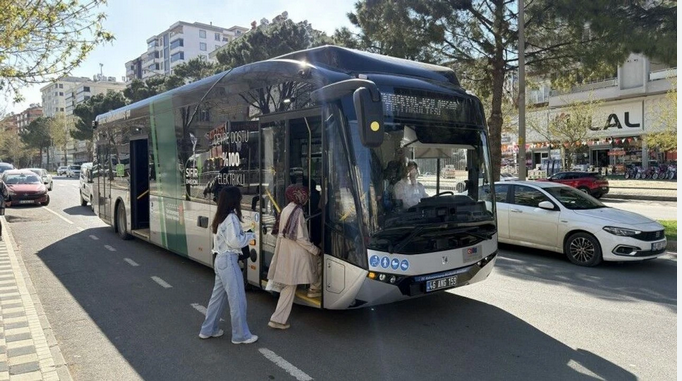 Kahramanmaraş’ta elektrikli otobüs dönemi başladı