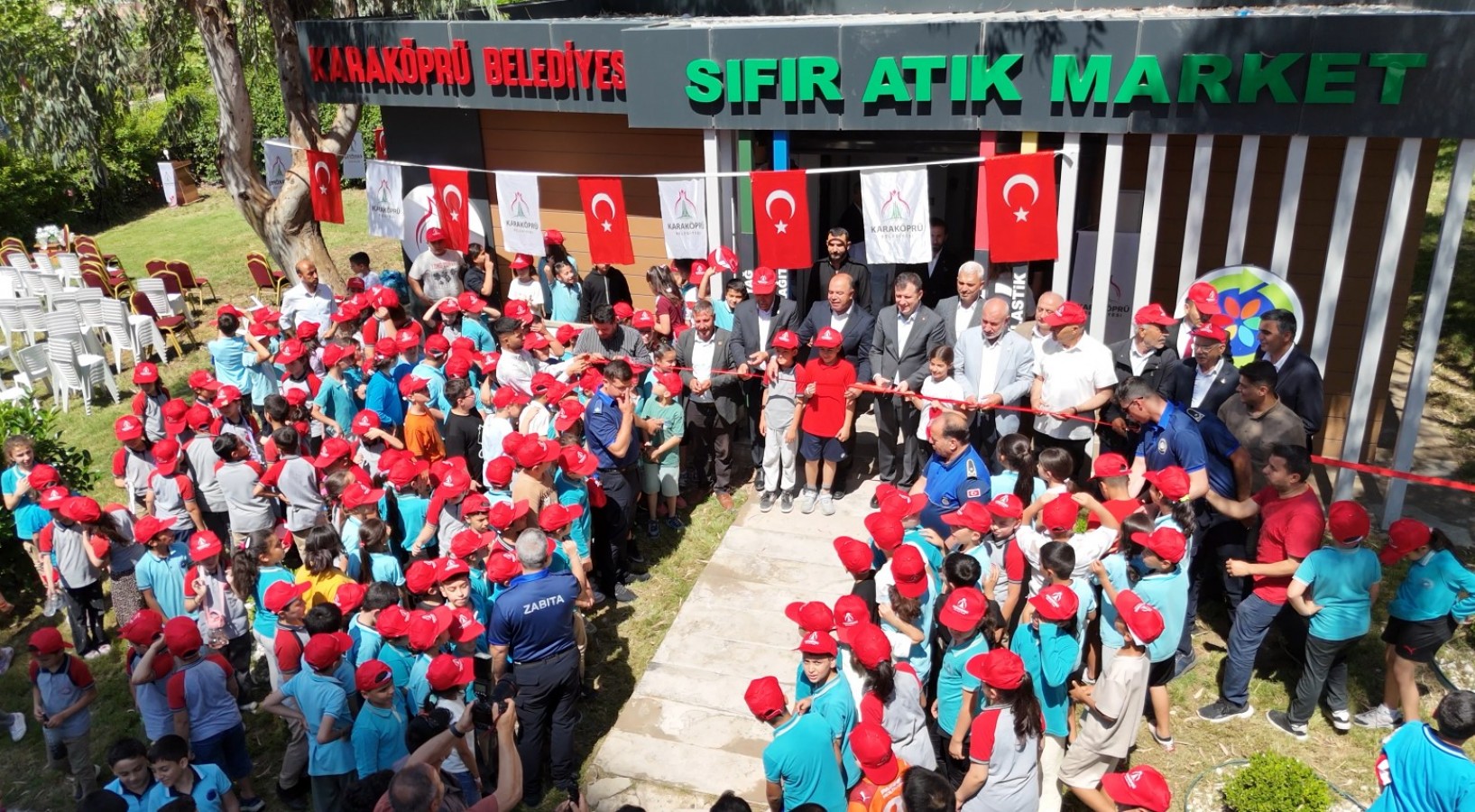 KARAKÖPRÜ’DE SIFIR ATIK MARKETLER RESMEN HİZMETE AÇILDI