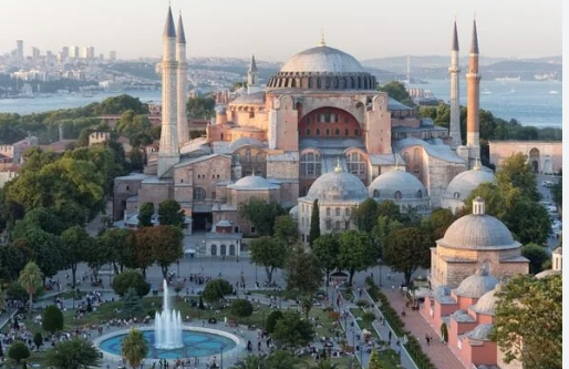 Ayasofya; Doğu ile Batının Mührü, Fethin Sembolü