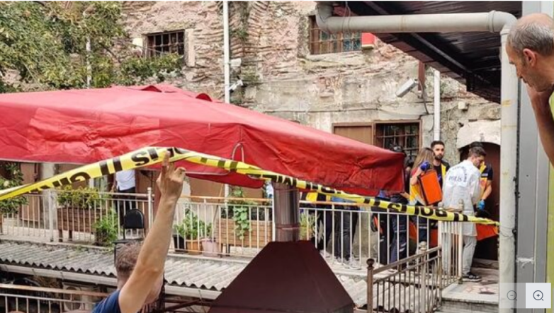 Fatih’te döviz bürosunda silahlı kavga: 2 ölü, 2 yaralı
